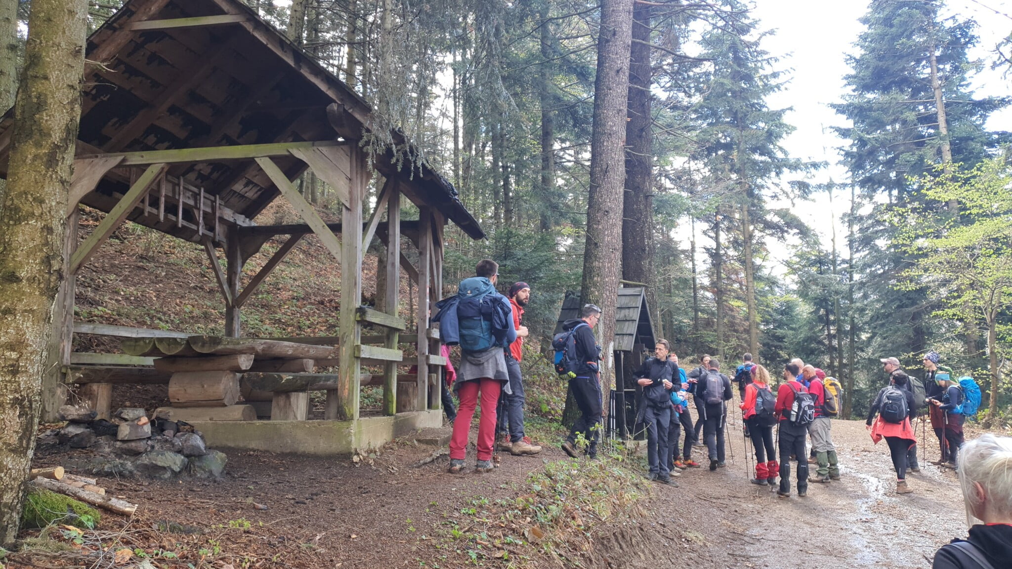 Planinarsko sklonište Kod križa